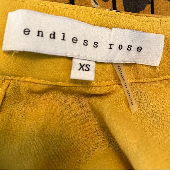 Endless Rose Romper, size XS - Picture 8 of 10